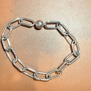Elegant Silver Chain Bracelet